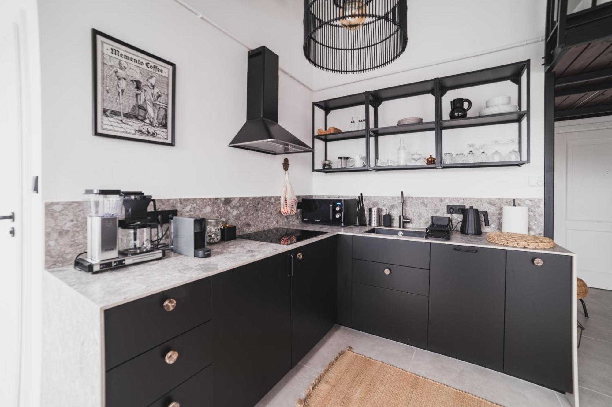 Studio Apartment